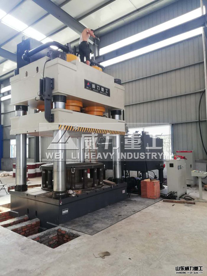 2800噸三梁四柱封頭拉伸油壓機(jī)