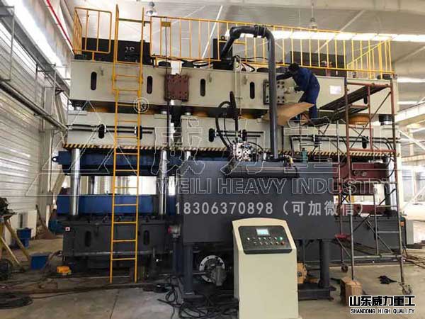 三機(jī)聯(lián)動汽車縱梁油壓機(jī)